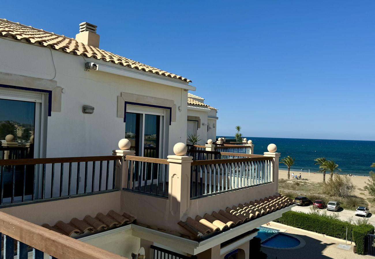 Apartment in Denia - CARLTON 131 LM-031