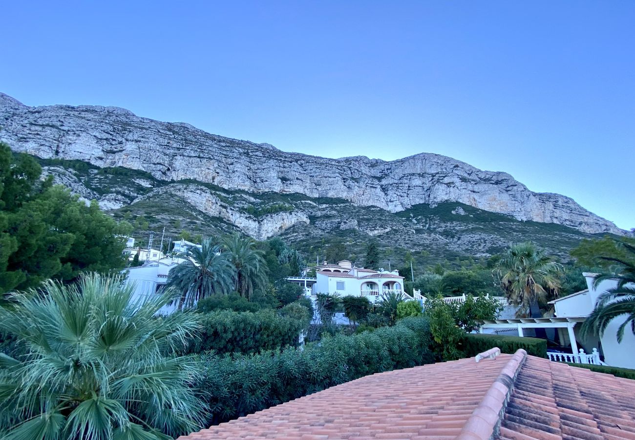 Вилла на Дения / Denia - Villa Canoa-3-d vistas al mar , piscina MT003